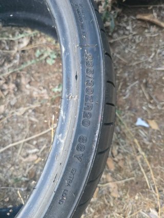 Neumático lanvigator 235/30 r20