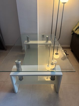 Mesa centro cristal y metal