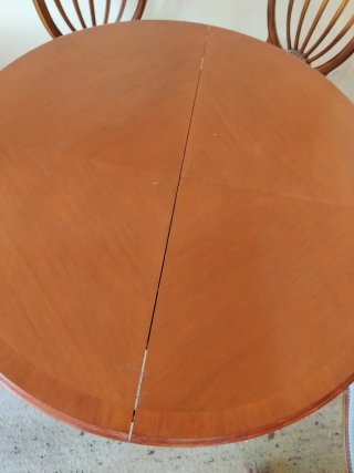 Mesa comedor extensible caoba + 6 sillas tapizadas