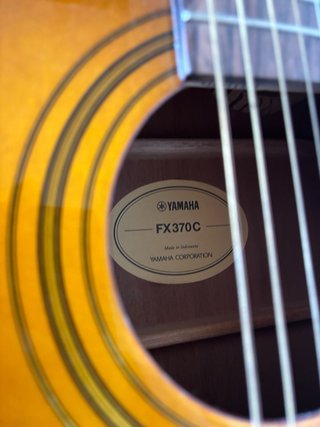 Chitarra Elettroacustica Yamaha FX703C