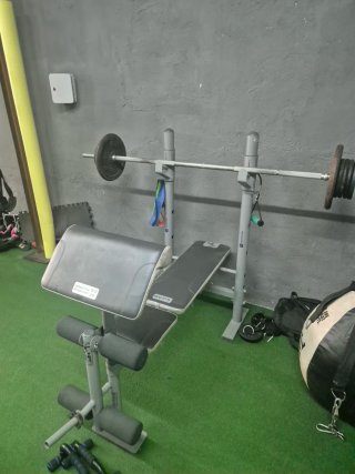 Banco de pesas Decathlon ajustable