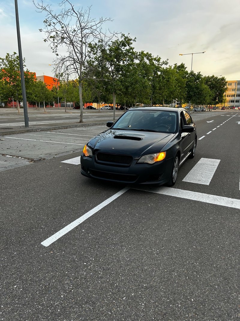 Subaru Legacy 2005 - foto 1