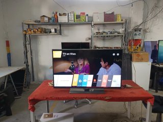 LG Smart TV 42 Negro