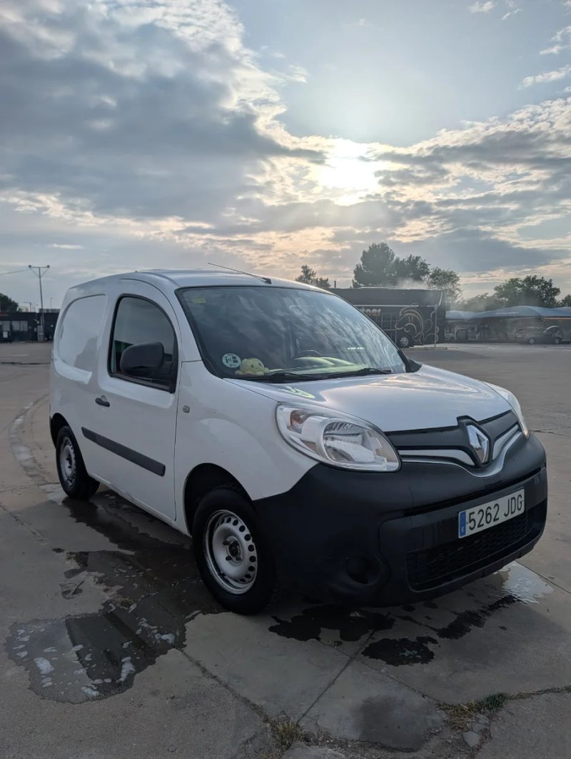 Renault Kangoo 2015 - foto 1