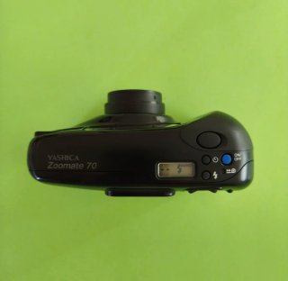 Cámara analógica Yashica Zoomate 70