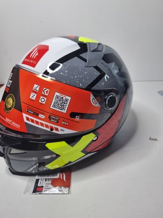 < Casco MT Revenge 2 Light C2 Gloss Pearl