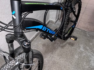 Bicicleta BTWIN Negra y Azul