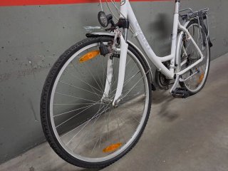 BICICLETA DE PASEO MARCA GIANT CASI NUEVA 28"