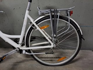BICICLETA DE PASEO MARCA GIANT CASI NUEVA 28"