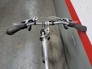 BICICLETA DE PASEO MARCA GIANT CASI NUEVA 28"