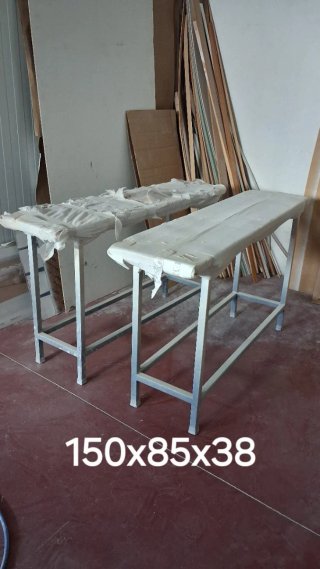 4 Mesas para trabajos  barnizado 2:100x80x76y2: 15