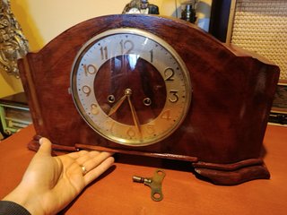 Gran Reloj de chimenea antiguo Funciona!!!