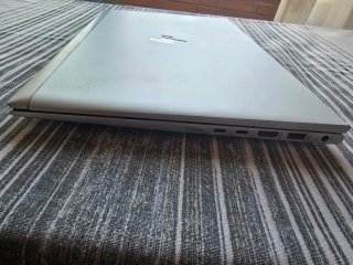 HP EliteBook 850 G7 i7 32GB RAM 1TB SSD Táctil