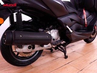YAMAHA X-MAX 125