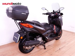 YAMAHA X-MAX 125
