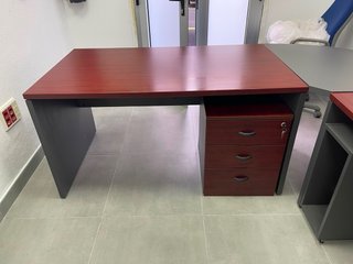 Escritorio de oficina modular con cajonera