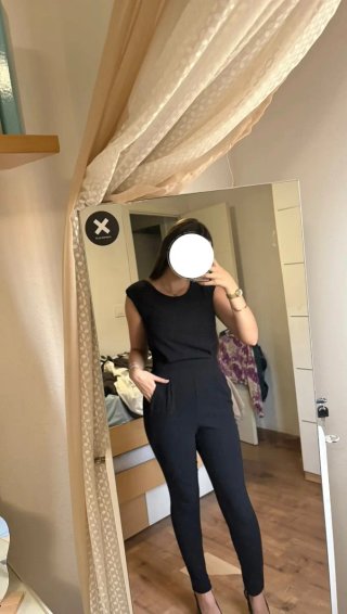 Mono negro elegante