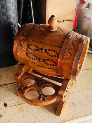 Barril de vino decorativo de madera