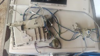 Pannello di controllo e piastra inferiore per lavatrice Whirlpool