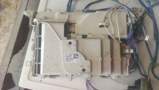 Pannello di controllo e piastra inferiore per lavatrice Whirlpool