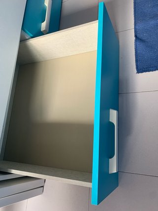 Cama individual doble con cajones
