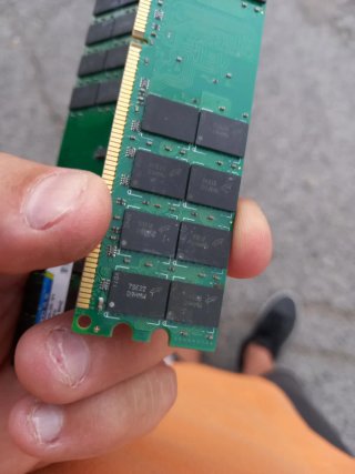 2x 4GB DDR2 800MHz PC2-6400 RAM