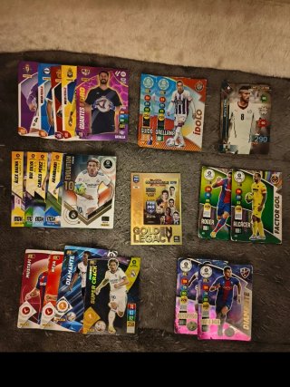 Álbum al 70% +surtido cromos diferentes temporadas