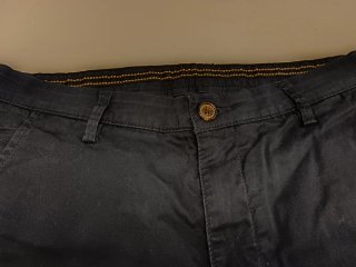 Pantalón chino azul
