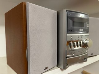 Equipo de Sonido JVC Micro Componente DVD/CD