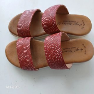 Sandalias cuña rojas Angel Baides