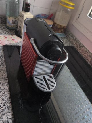 Cafetera Nespresso Pixie Roja