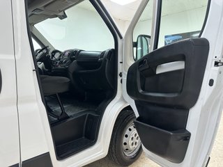 Peugeot Boxer 2023 L3H2