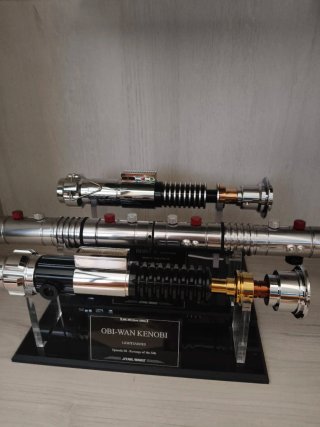 Colección Star Wars: Empuñaduras metalicas + Base