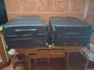 2 Maletas Rígidas Grandes Negras