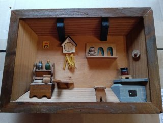 Diorama vintage casita de muñecas