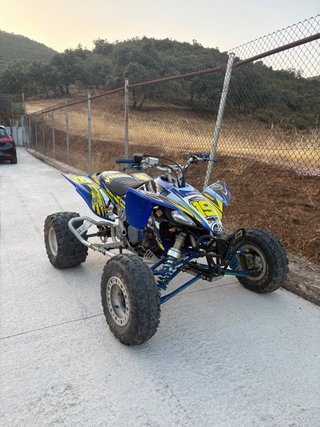 Yamaha YFZ450 Motocross Quad Azul/Blanco