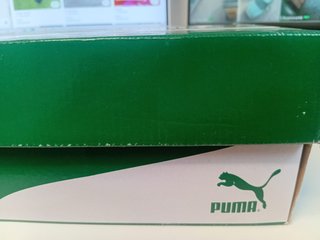 Zapatillas Puma Blancas y Rosas