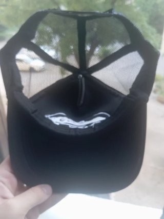 Cappellino uomo nero con logo ovale