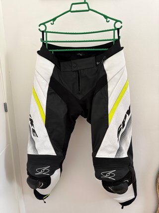 Mono 2 piezas Spyke Talla 52 NUEVO