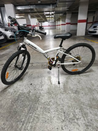Bicicleta Infantil B'TWIN Blanca