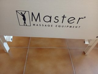 Camilla profesional de masaje Master Coronado 71cm