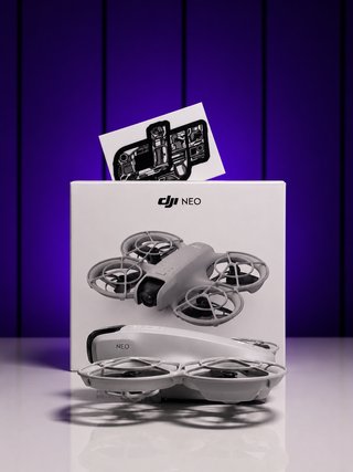 DJI NEO – Con caja