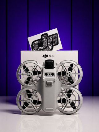 DJI NEO – Con caja