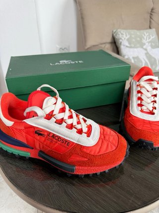 Zapatillas Lacoste Naranjas y Blancas