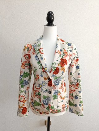 Chaqueta floral Zara