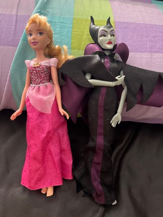 Muñecas Barbie Aurora y Maléfica Disney