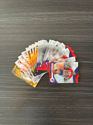 MUCHOS CROMOS – VARIOS AÑOS Y COLECCIONES