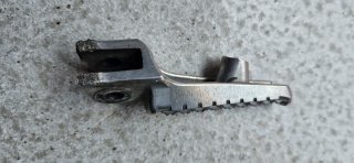 Estribo Izquierdo Honda CB125 R