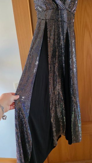 Vestido fiesta lentejuelas plateadas y negro