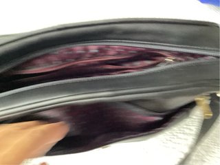 Bolso vintage negro. Piel